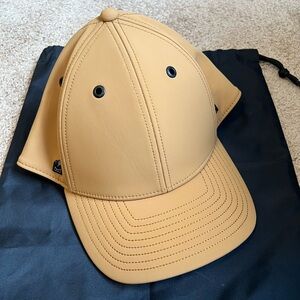 Melin A-Game Thermal hat and bag